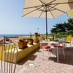 Mare Lughente فندق مبيت وإفطار 3*