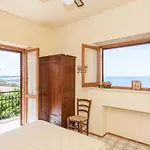 فندق مبيت وإفطار Mare Lughente 3*