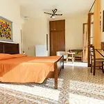 فندق مبيت وإفطار Mare Lughente 3*