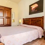 Mare Lughente فندق مبيت وإفطار 3*