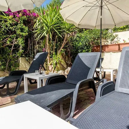 Bed & Breakfast Mare Lughente 3*