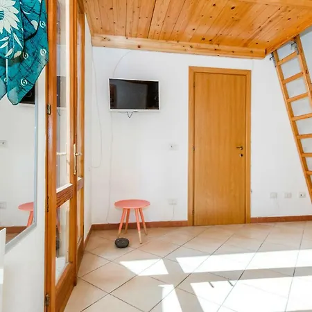 Mare Lughente Bed & Breakfast 4*