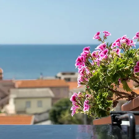 Mare Lughente Bed & Breakfast