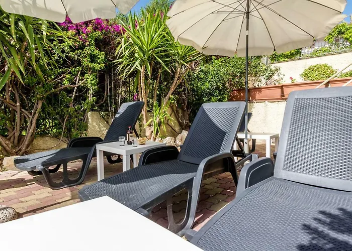 Bed and breakfast Mare Lughente 4*